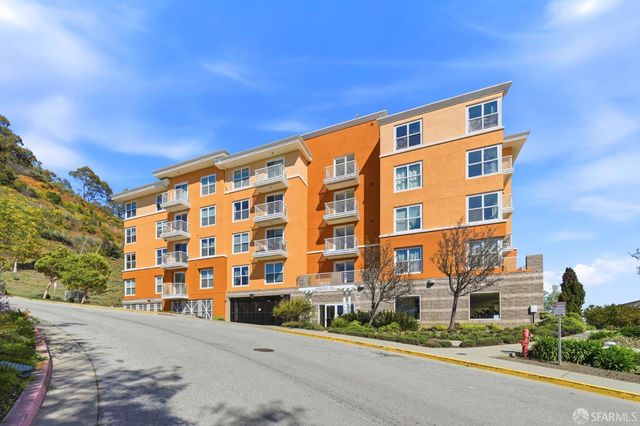 501 Crescent Way 5210, San Francisco, CA 94134