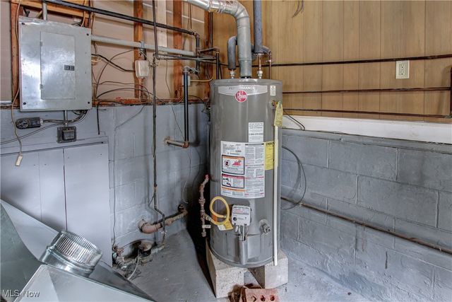 917 Highland Park Boulevard, Lorain, OH 44052