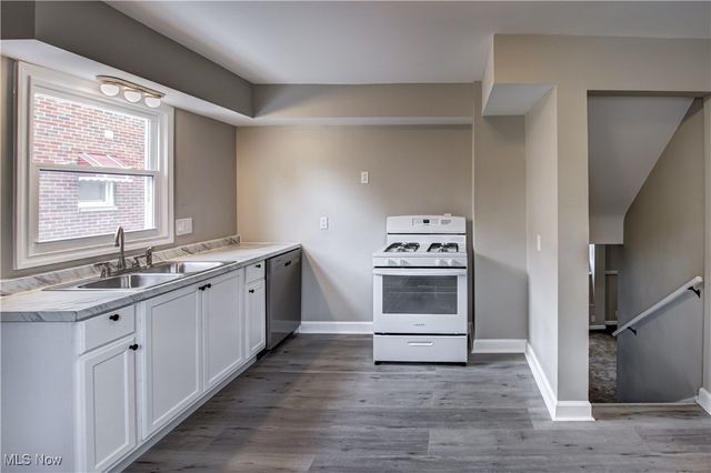 917 Highland Park Boulevard, Lorain, OH 44052