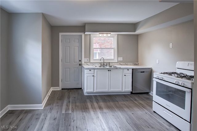 917 Highland Park Boulevard, Lorain, OH 44052