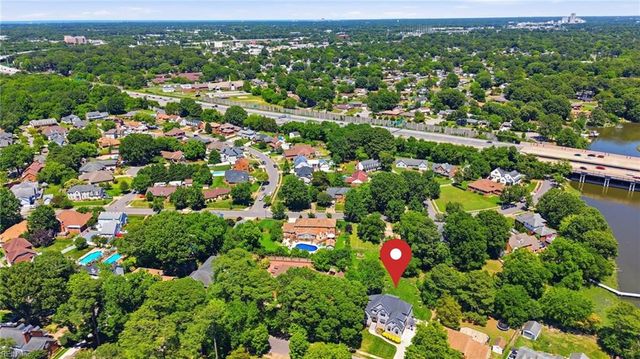434 Peace Haven DR, Norfolk, VA 23502