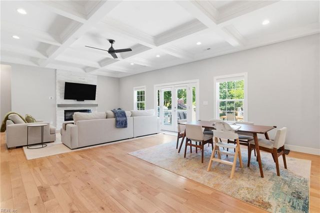 434 Peace Haven DR, Norfolk, VA 23502