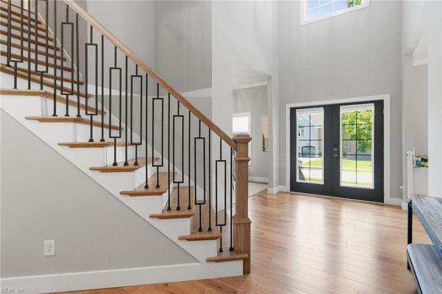 434 Peace Haven DR, Norfolk, VA 23502
