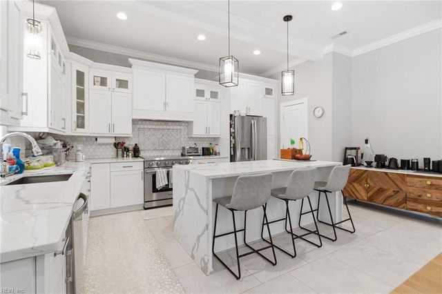 434 Peace Haven DR, Norfolk, VA 23502