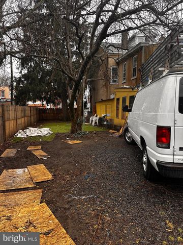 450 WHITTAKER AVE, Trenton, NJ 08611