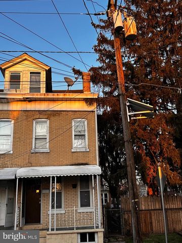 450 WHITTAKER AVE, Trenton, NJ 08611