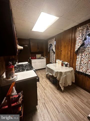 450 WHITTAKER AVE, Trenton, NJ 08611