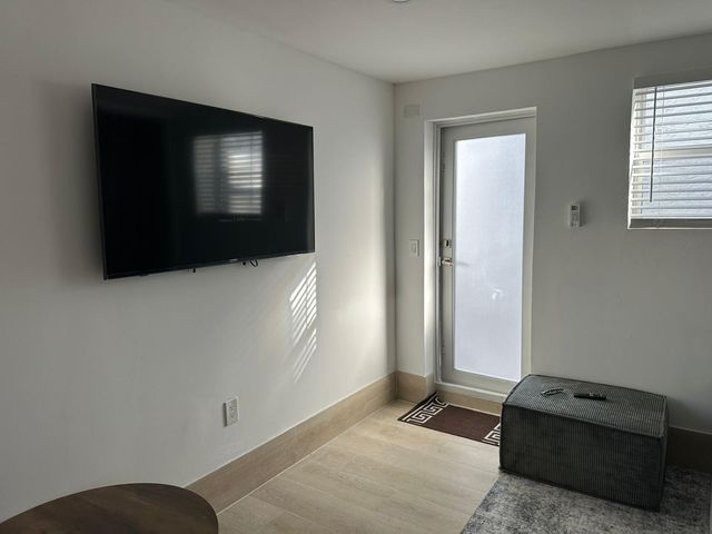 817 Tyler Street 12, Hollywood, FL 33019