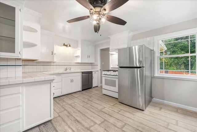 317 Fern St, Roseville, CA 95678