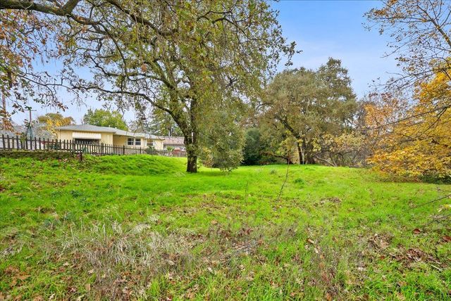 317 Fern St, Roseville, CA 95678