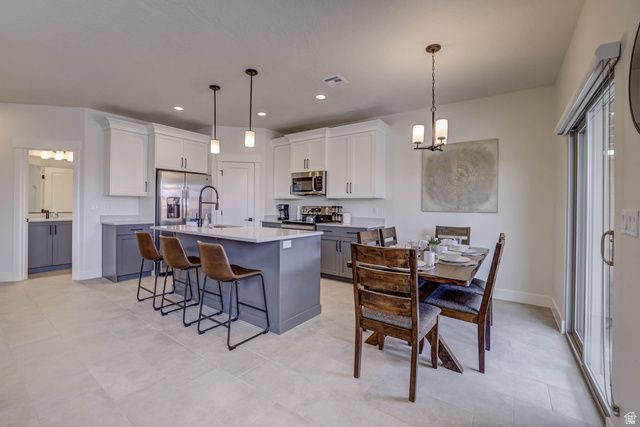 1301 E VISTA ROJA PL, Washington, UT 84780