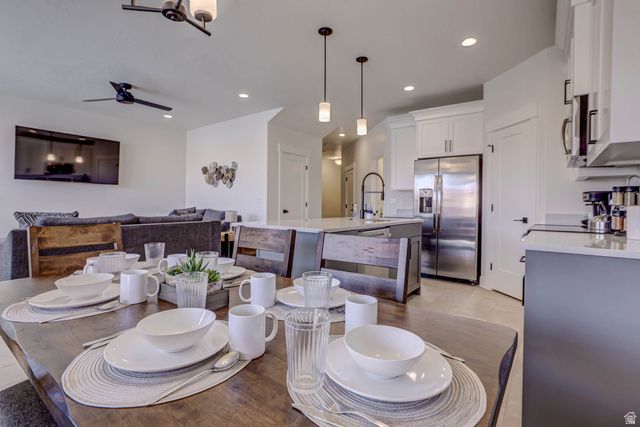 1301 E VISTA ROJA PL, Washington, UT 84780