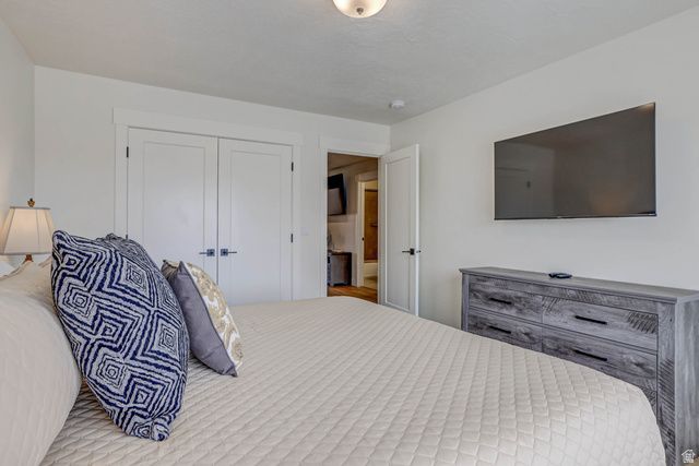 1301 E VISTA ROJA PL, Washington, UT 84780