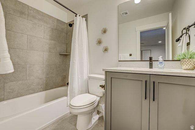 1301 E VISTA ROJA PL, Washington, UT 84780