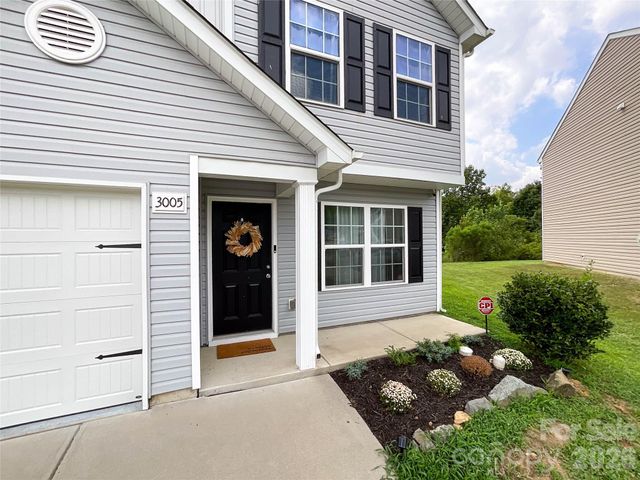 3005 Chatuge Court, Charlotte, NC 28214