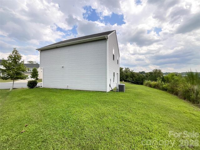 3005 Chatuge Court, Charlotte, NC 28214