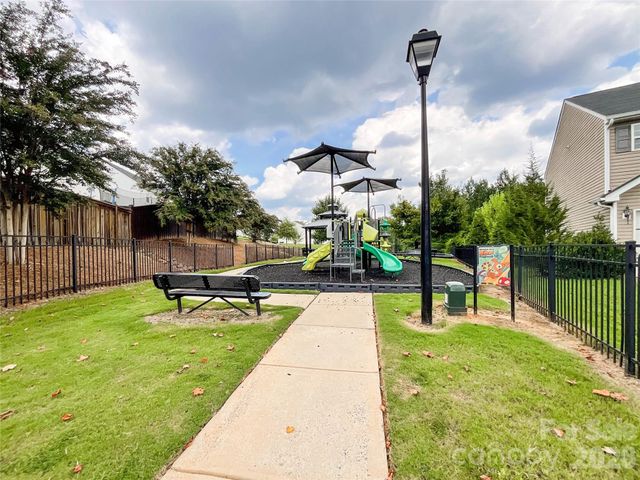 3005 Chatuge Court, Charlotte, NC 28214