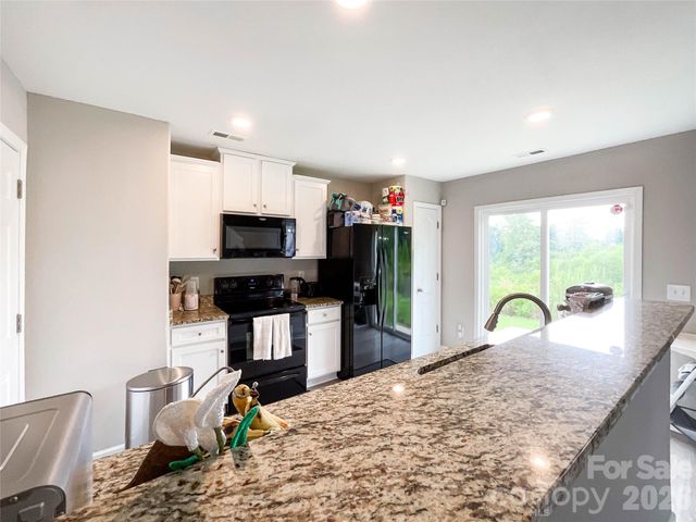 3005 Chatuge Court, Charlotte, NC 28214