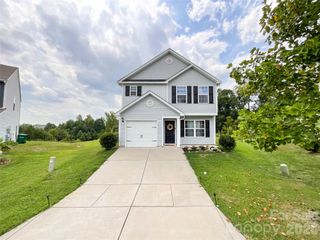 3005 Chatuge Court, Charlotte, NC 28214