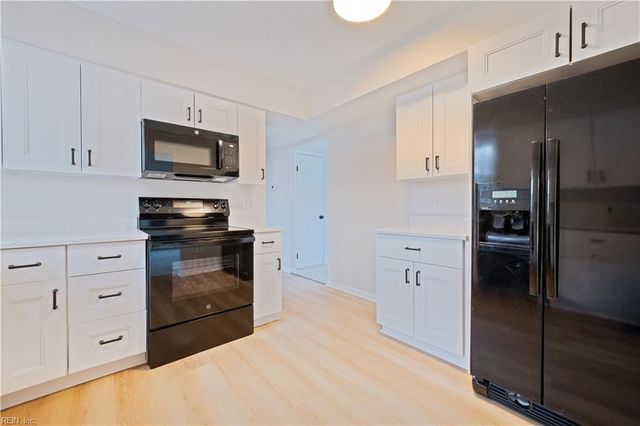 171 King Richard PL, Newport News, VA 23602