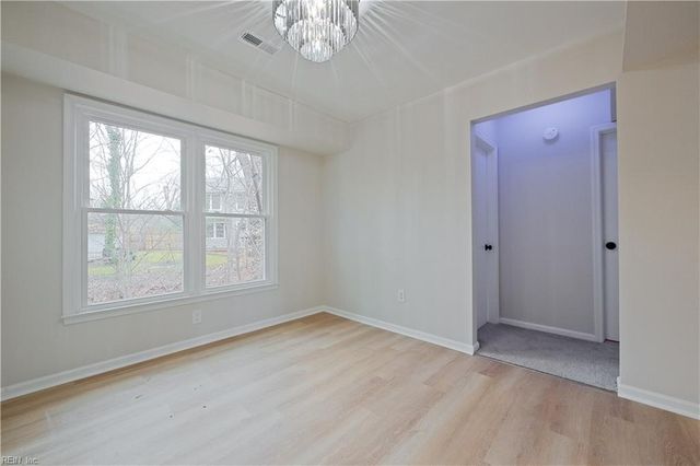 171 King Richard PL, Newport News, VA 23602