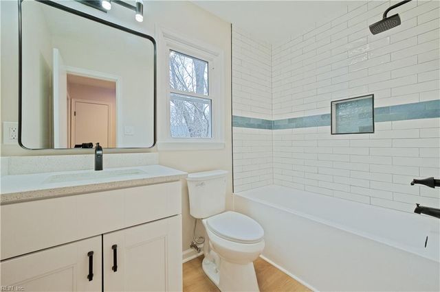 171 King Richard PL, Newport News, VA 23602