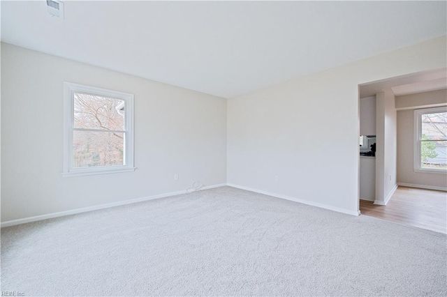 171 King Richard PL, Newport News, VA 23602