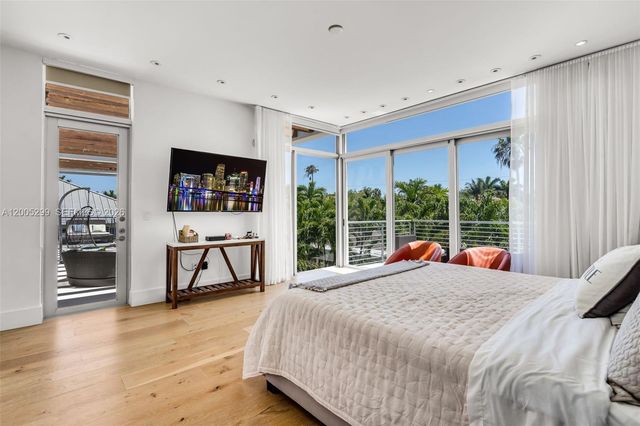 230 W Mcintyre St, Key Biscayne, FL 33149