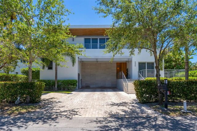 230 W Mcintyre St, Key Biscayne, FL 33149