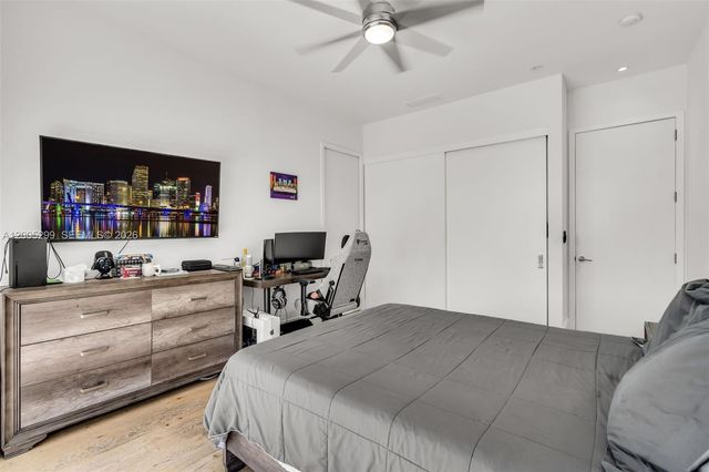 230 W Mcintyre St, Key Biscayne, FL 33149