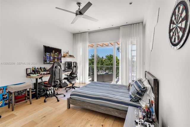230 W Mcintyre St, Key Biscayne, FL 33149