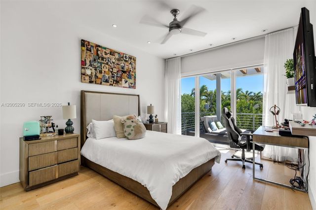 230 W Mcintyre St, Key Biscayne, FL 33149