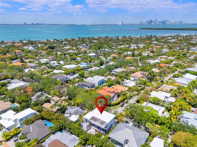 230 W Mcintyre St, Key Biscayne, FL 33149