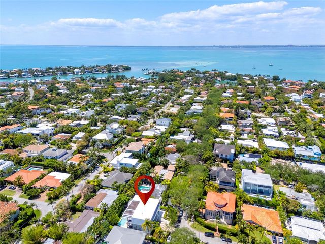 230 W Mcintyre St, Key Biscayne, FL 33149