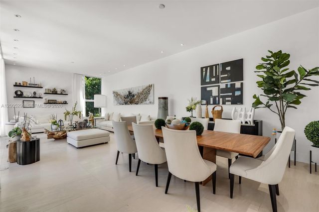 230 W Mcintyre St, Key Biscayne, FL 33149