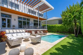 230 W Mcintyre St, Key Biscayne, FL 33149