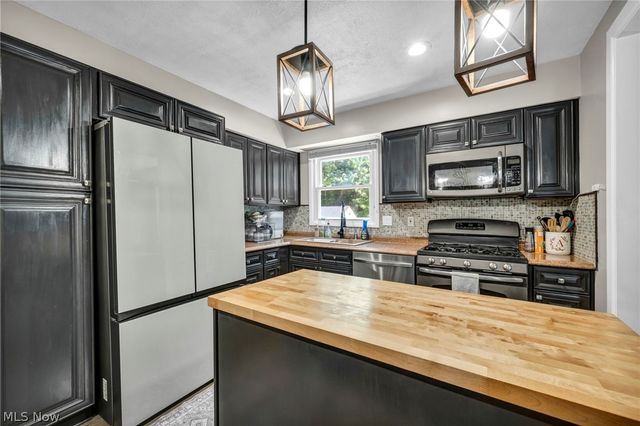 3352 Concord Drive, Brunswick, OH 44212