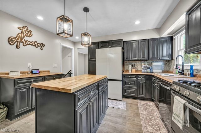 3352 Concord Drive, Brunswick, OH 44212