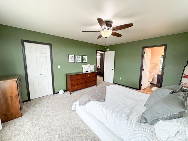 4551 15th Street S, Moorhead, MN 56560