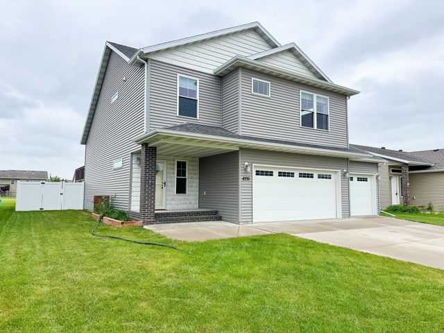 4551 15th Street S, Moorhead, MN 56560