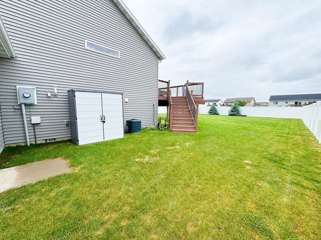 4551 15th Street S, Moorhead, MN 56560