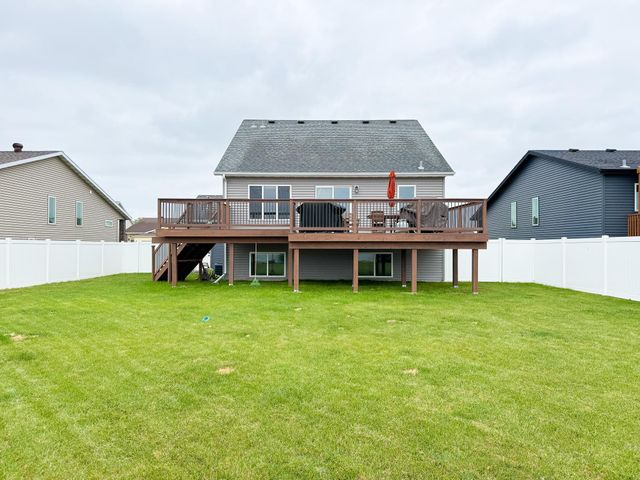 4551 15th Street S, Moorhead, MN 56560