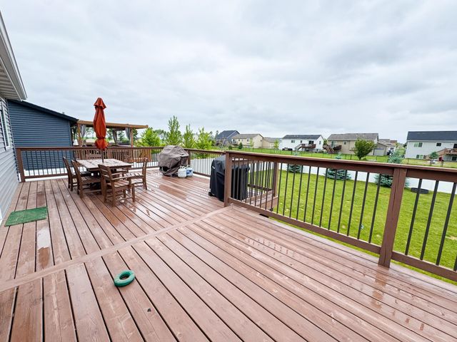4551 15th Street S, Moorhead, MN 56560
