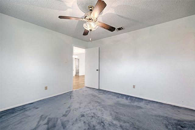 923 Courtney Dr., Mesquite, TX 75150