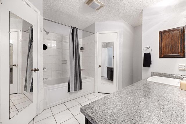 923 Courtney Dr., Mesquite, TX 75150