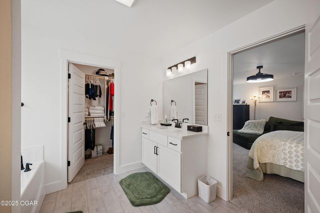 313 Molly Dean Drive, Duenweg, MO 64841