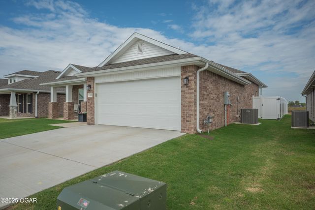 313 Molly Dean Drive, Duenweg, MO 64841