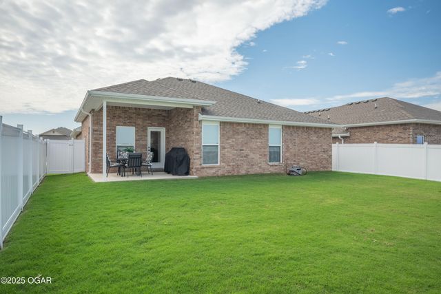 313 Molly Dean Drive, Duenweg, MO 64841