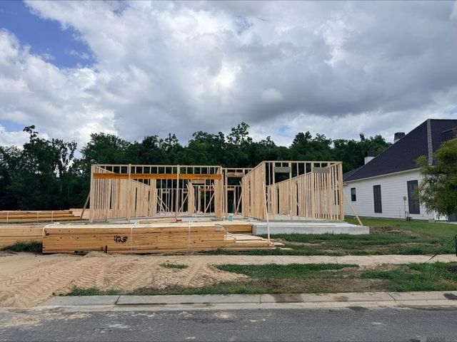 8643 Greenbrier Cove Rd, Baton Rouge, LA 70817