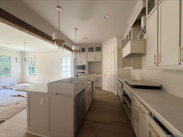 8643 Greenbrier Cove Rd, Baton Rouge, LA 70817